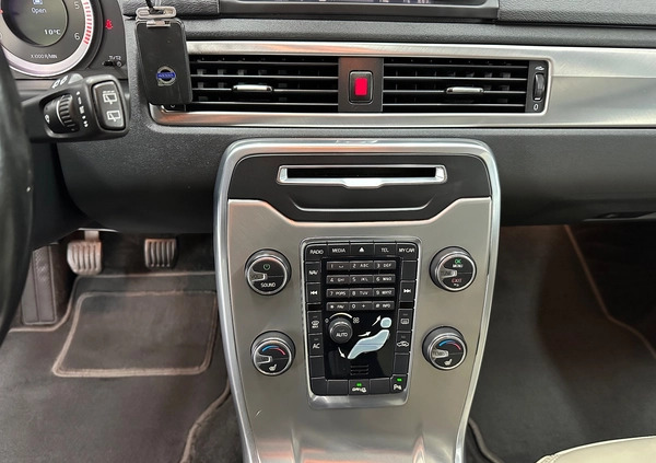 Volvo XC 70 cena 44500 przebieg: 237000, rok produkcji 2011 z Otmuchów małe 742